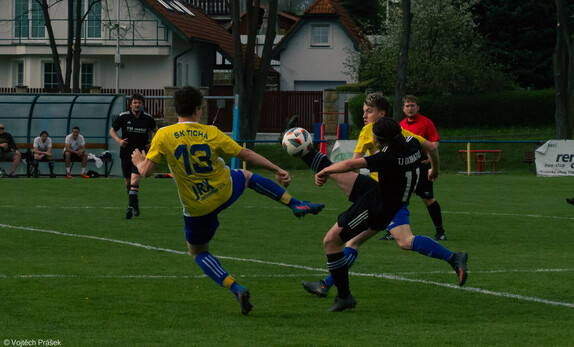 Muži: Tichá - Dobratice (FOTO: V.Prášek) 4